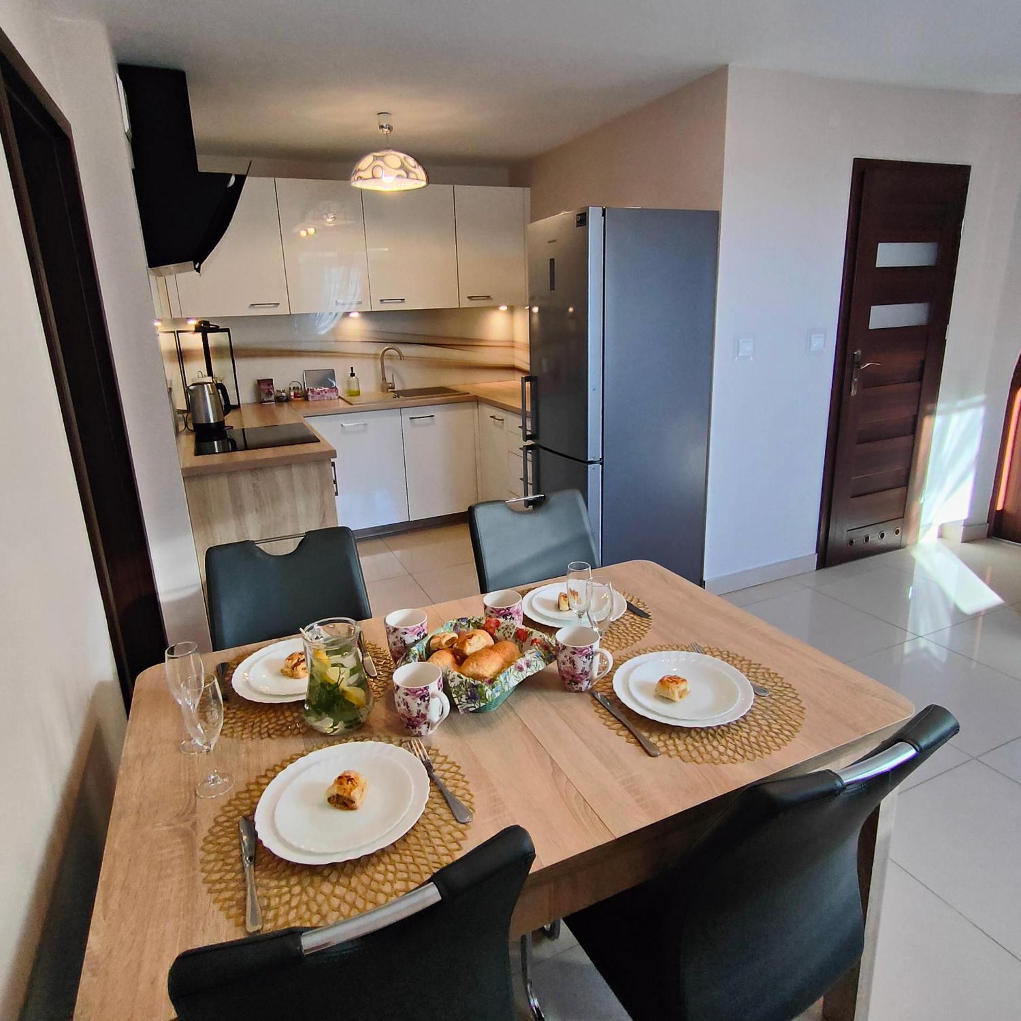 Apartamenty U Maksa Krzywcza Exterior foto